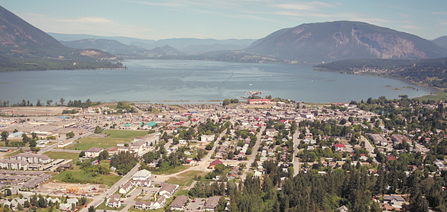 The town of Salmon Arm looking north